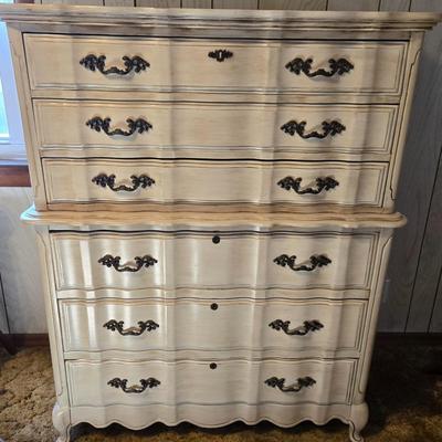 LOT 79D: French Provincial Chest of Drawers