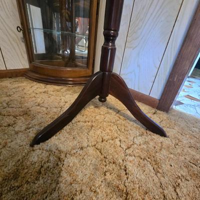 LOT 80D: Corner Curio Cabinet and Coat Tree