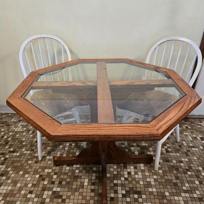 LOT 81K: Table and 2 Chairs