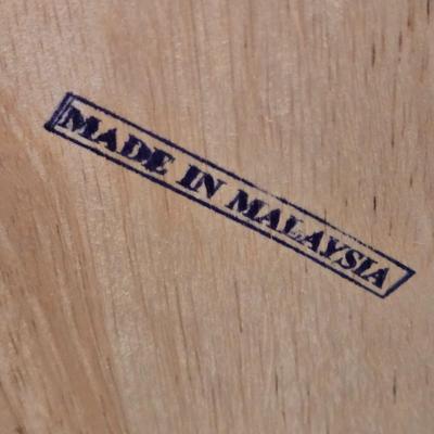 LOT 81K: Table and 2 Chairs