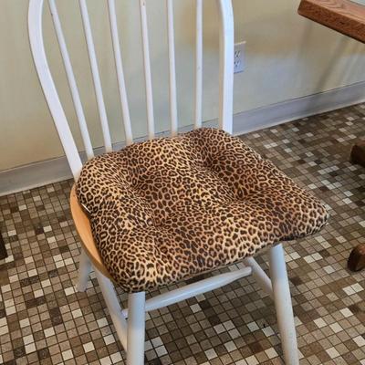 LOT 81K: Table and 2 Chairs