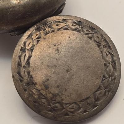 LOT 88J: Sterling Silver Victorian Pillbox on Chain & Sterling Silver Miniature Rosary