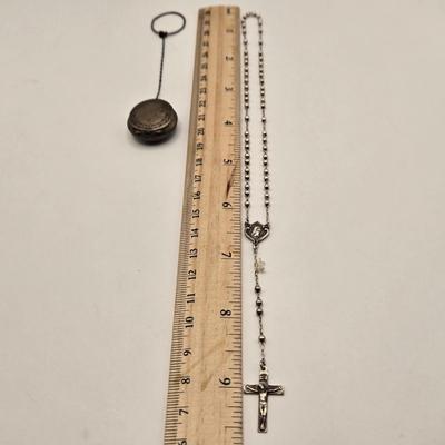 LOT 88J: Sterling Silver Victorian Pillbox on Chain & Sterling Silver Miniature Rosary