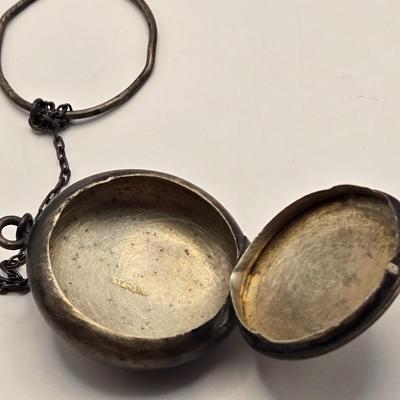 LOT 88J: Sterling Silver Victorian Pillbox on Chain & Sterling Silver Miniature Rosary