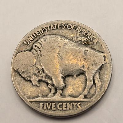 LOT 90J: Jefferson Nickel Collection 1938-1961 / Including Wartime Silver Nickels & Buffalo Nickel