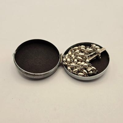LOT 93J: Creed Sterling Silver Rosary in Case - 23.8 Grams