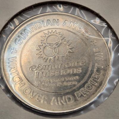 LOT 95J: Rosary Beads, Scapula, Religious Jewelry, Coins, Medallions, & More