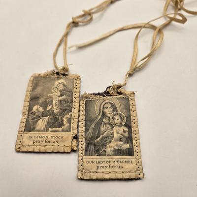 LOT 95J: Rosary Beads, Scapula, Religious Jewelry, Coins, Medallions, & More
