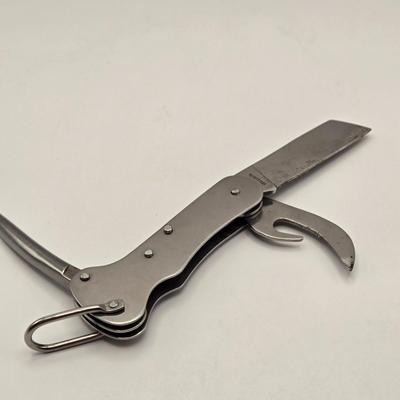 LOT 96J: Collection of Pocket Knives