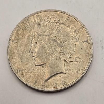 LOT 104J: Four 1922 Silver Peace Dollars/ Philadelphia & One 1922 San Francisco