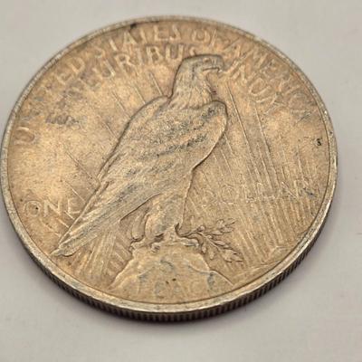 LOT 105J: Three 1923 Silver Peace Dollars / No Mint Mark Philadelphia