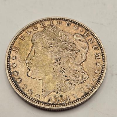 LOT 107J: Three 1921-D Morgan Silver Dollars