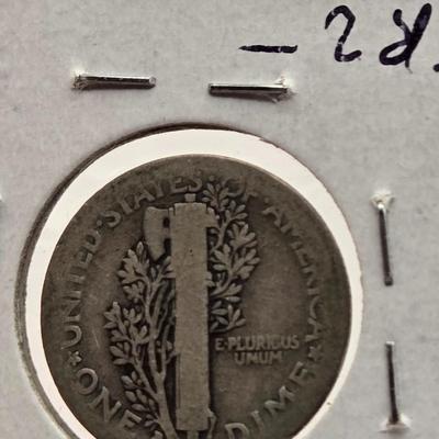 LOT 110J: U.S. Coins Including Silver Quarter, Dimes, 1945 Nickel and Non-Silver Nickels