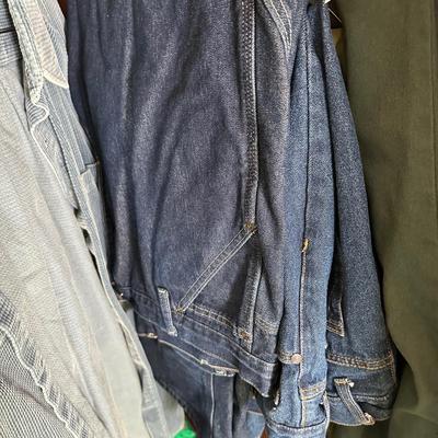 LOT 121Y: Closet Clean Out! All Contents!