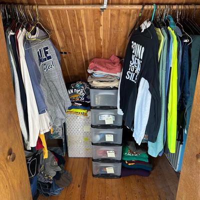 LOT 121Y: Closet Clean Out! All Contents!