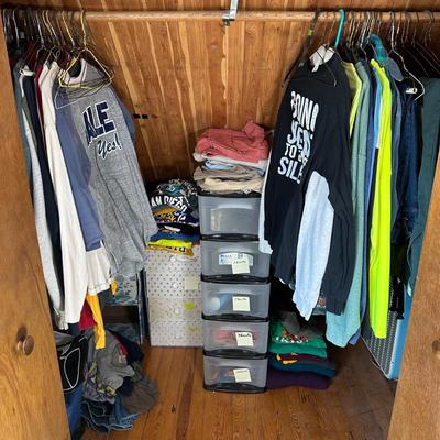 LOT 121Y: Closet Clean Out! All Contents!