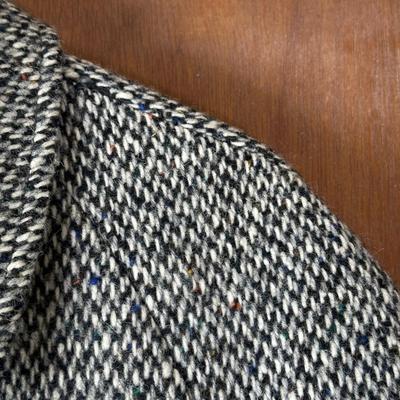 LOT 122Y: Vintage 100% Wool Tweed Coat & Blazers