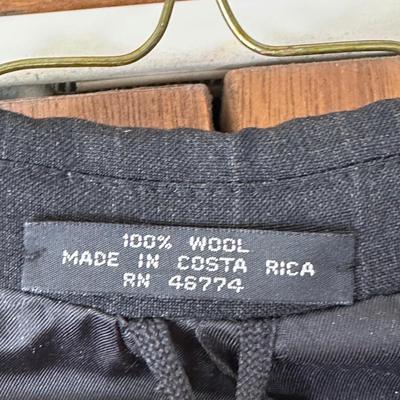 LOT 122Y: Vintage 100% Wool Tweed Coat & Blazers