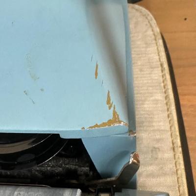 LOT 124Y: Vintage Royal Parade Blue Portable Typewriter