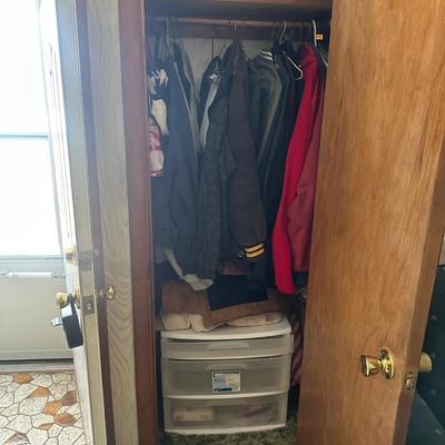 LOT 126L: Closet Clean Out! All Contents Included!