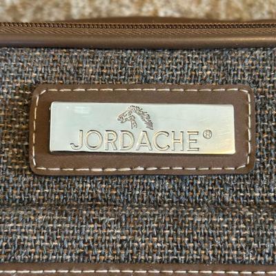 LOT 129Z: Vintage Jordache 5 Piece Luggage Set