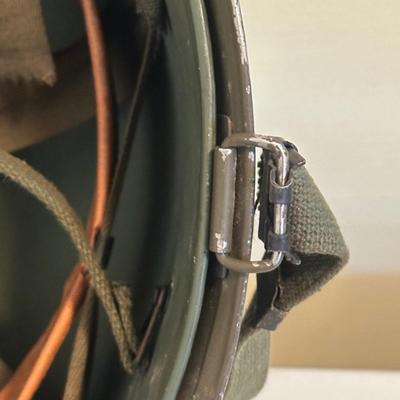 LOT:m 132L: Vintage Military Gear Collection (Possibly Norwegian Military)