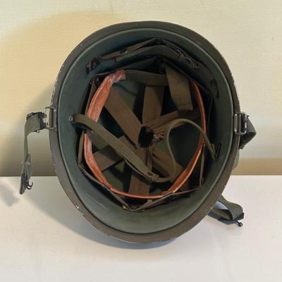 LOT:m 132L: Vintage Military Gear Collection (Possibly Norwegian Military)