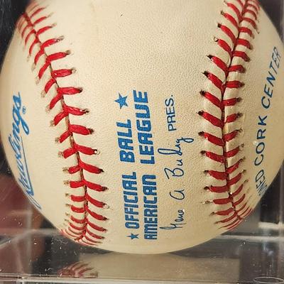 Jerry Hairston OMLB Signed Autographed Baseball In Collectors Case