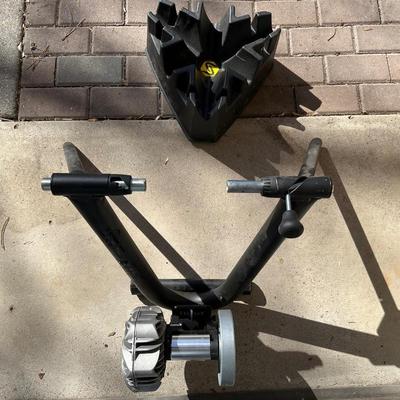 SARIS M2 INDOOR BICYCLE TRAINER
