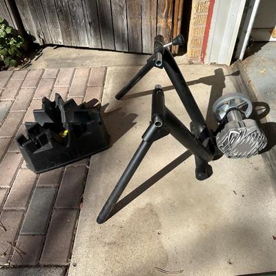 SARIS M2 INDOOR BICYCLE TRAINER