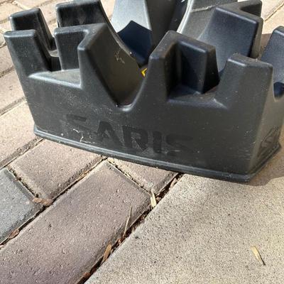 SARIS M2 INDOOR BICYCLE TRAINER