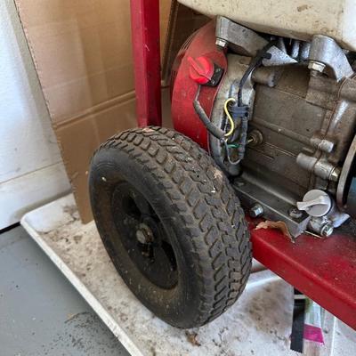 EX-CELL 2000 PSI PRESSURE WASHER WITH A HONDA ENGINE