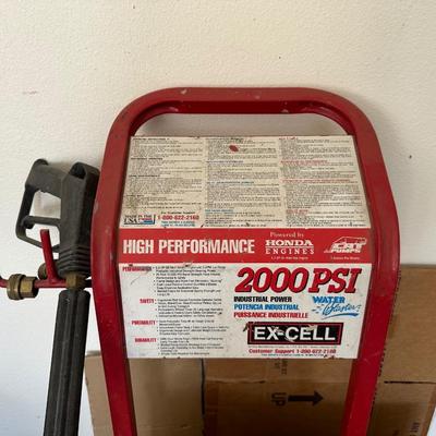 EX-CELL 2000 PSI PRESSURE WASHER WITH A HONDA ENGINE