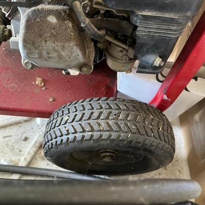 EX-CELL 2000 PSI PRESSURE WASHER WITH A HONDA ENGINE
