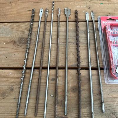 MILWAUKEE 40 DRIVER BIT SET AND LONG DRILL BITS