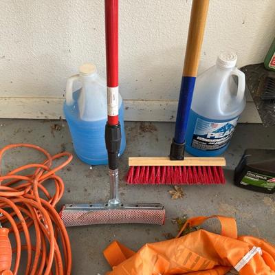 AUTOMOTIVE ITEMS