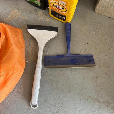 AUTOMOTIVE ITEMS