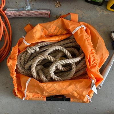 AUTOMOTIVE ITEMS