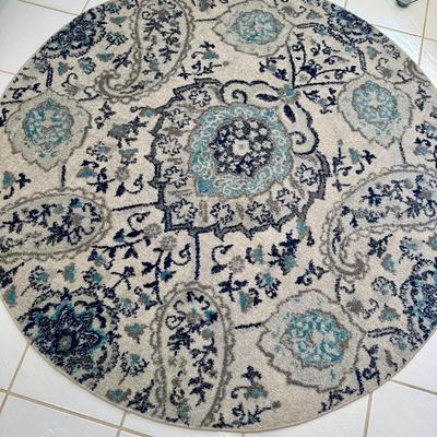 Decor - Master Bath - Large Round Rug