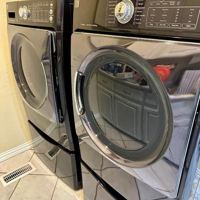 Kenmore Elite Steam Washer AND Dryer with drawers- Selling as a Set
