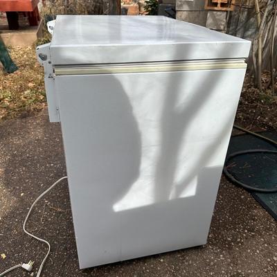 SMALLER ESTATE CHEST FREEZER