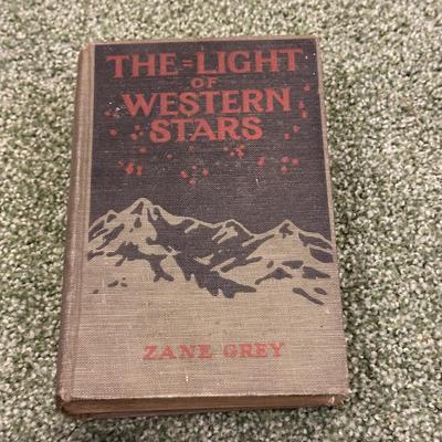 VINTAGE BOOKS