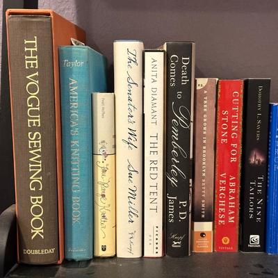 A LARGE LOT OF BOOKS WITH VARIOUS SUBJECTS