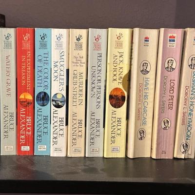 A LARGE LOT OF BOOKS WITH VARIOUS SUBJECTS