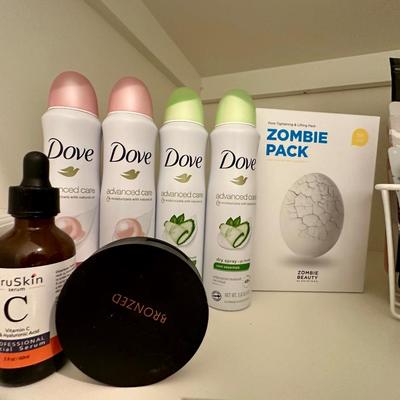 Master Bath - Personal Care Shelf Lot #1
