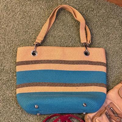 LEATHER PURSE AND 2 TOTE BAGS
