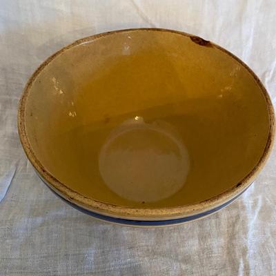 Yellowware #10 mixing bowl with blue and white stripes
