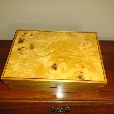Hand Crafted Wooden Storage Box- Approx 11 1/4" x 7 1/2" x 3 3/4" Tall