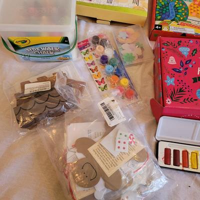 Kids Activities - Books, Crafts, Disney Toys & Much More (BD-EL)