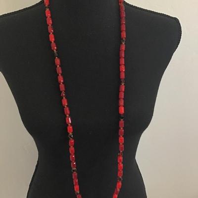 Beautiful Vintage Faux Bead Necklace